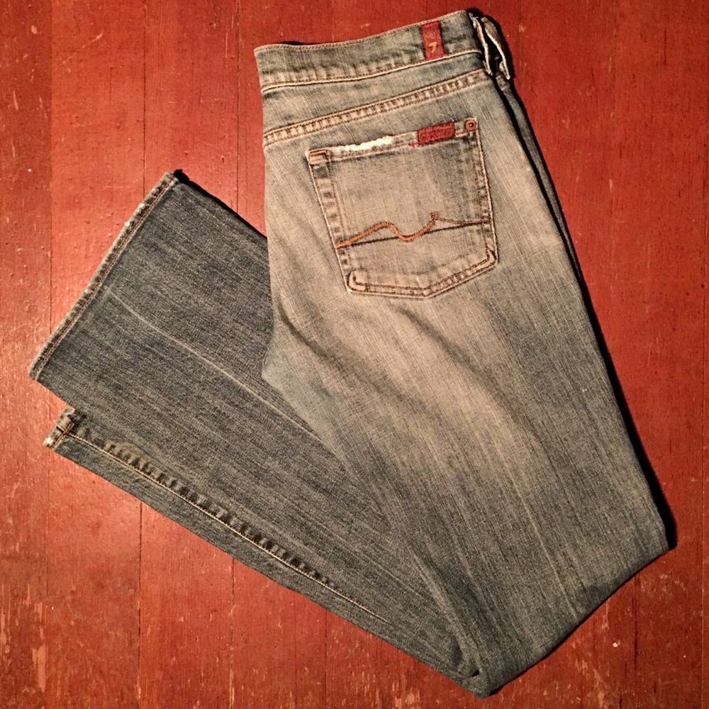 7FAM Light Wash Bootcut sz30